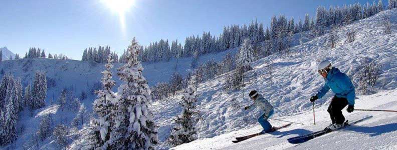 2 skiers on Windham Mountain long island car service